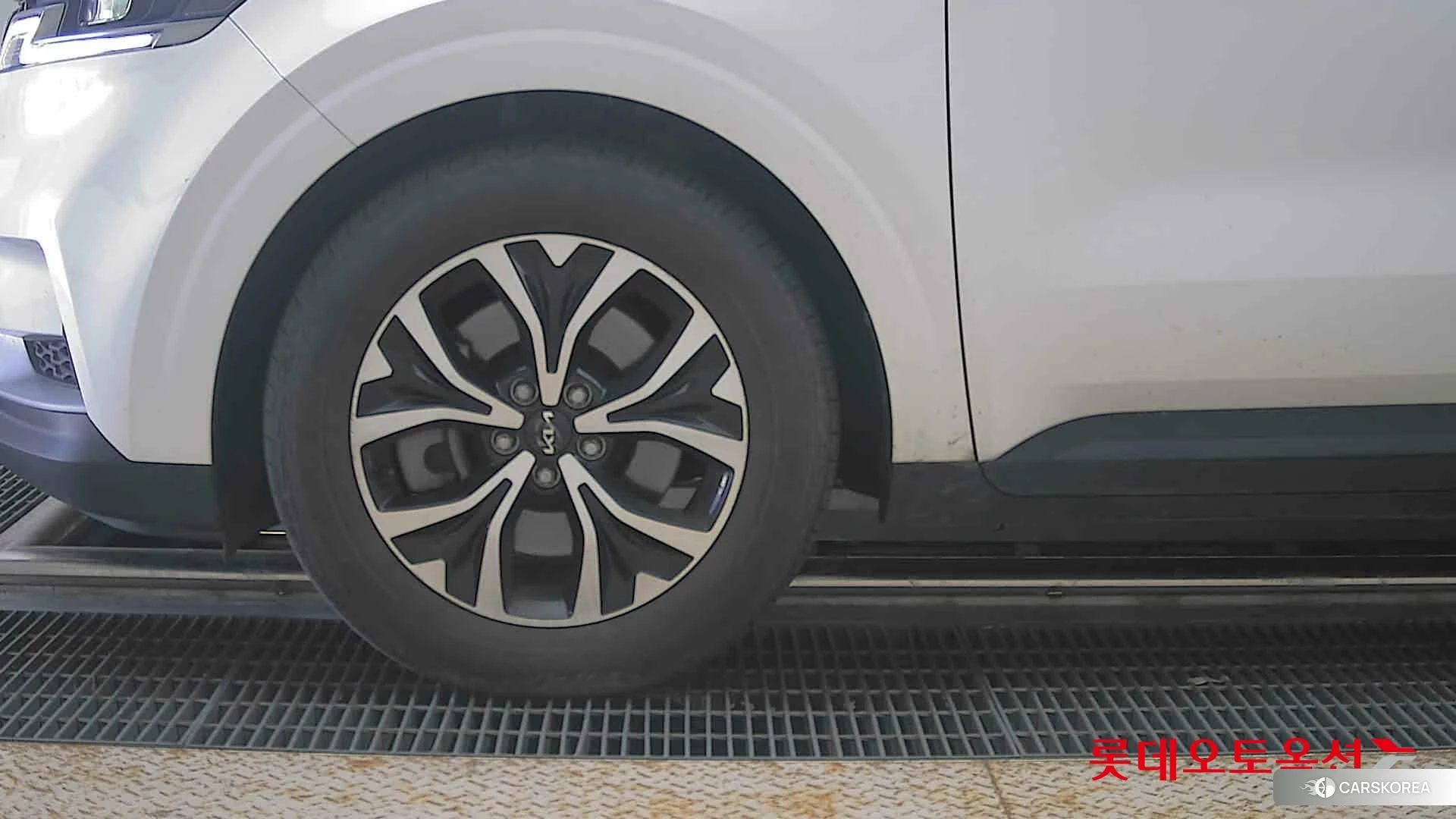 Kia Carnival id 4498422 из Кореи 13