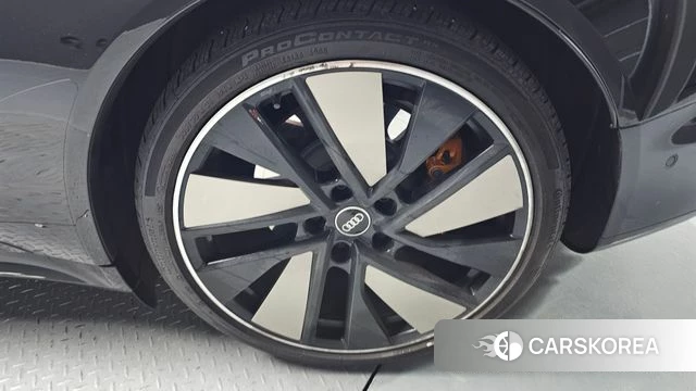 Audi e-Tron GT id 4646346 из Кореи 13