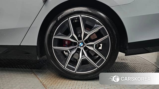 BMW 5 Series (G60) id 4725088 из Кореи 13