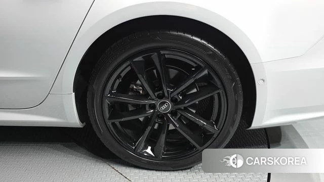 Audi A7 (4K) id 4303872 из Кореи 13