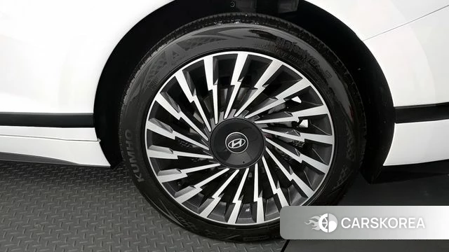 Hyundai Grandeur (GN7) id 4337451 из Кореи 13