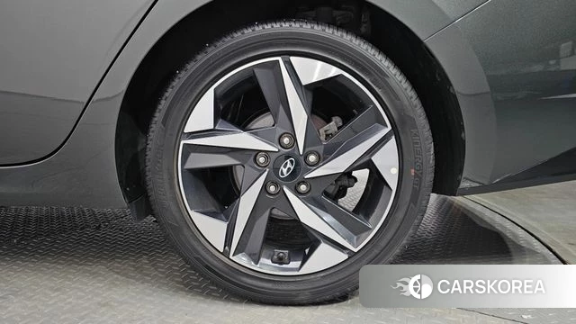 Hyundai Avante Hybrid (CN7) id 4631747 из Кореи 13