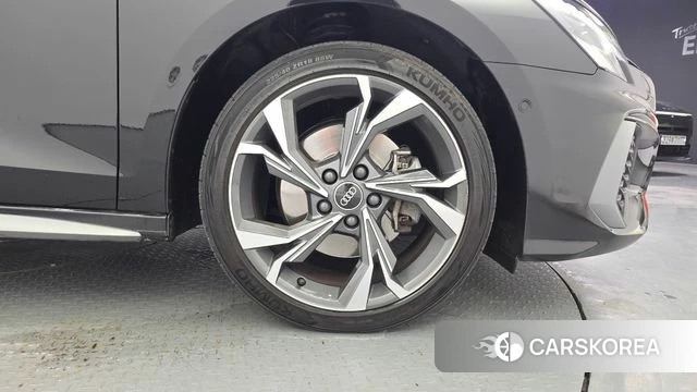 Audi A3 (8Y) id 4665761 из Кореи 13