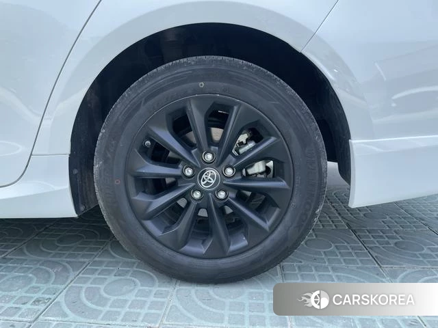 Toyota Corolla id 4262463 из Китая 13