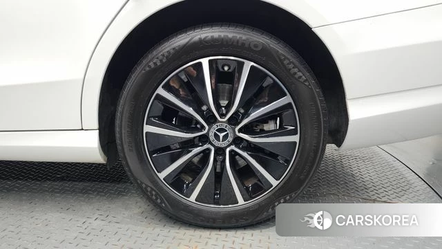 Mercedes-Benz C-Class W205 id 4642526 из Кореи 13