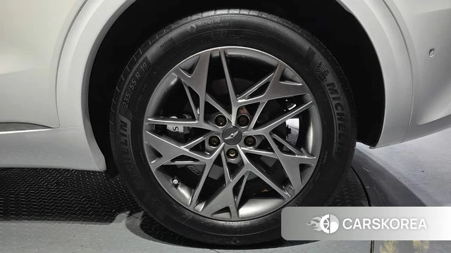 Genesis GV70 id 4422921 из Кореи 13