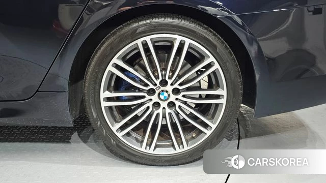 BMW 5 Series (G30) id 4508243 из Кореи 13
