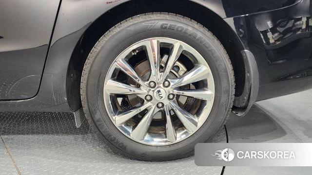 Kia The New Carnival id 4573939 из Кореи 13