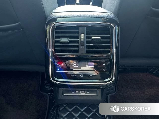 Volkswagen Passat id 4258371 из Китая 13