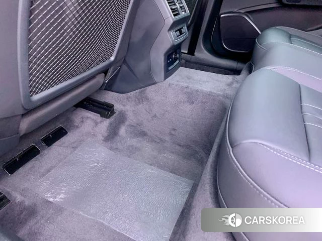 Audi Q5L id 4253412 из Китая 13