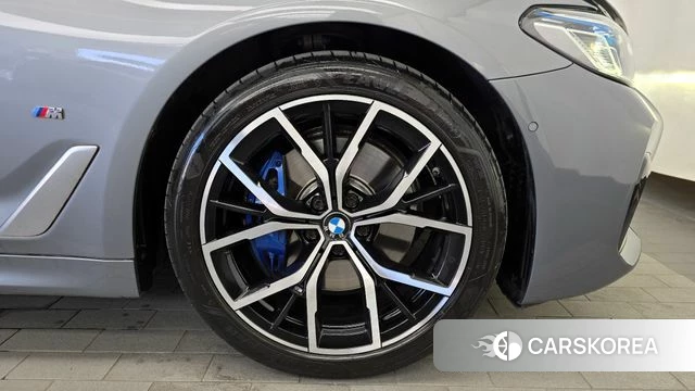 BMW 5 Series (G30) id 4360711 из Кореи 13