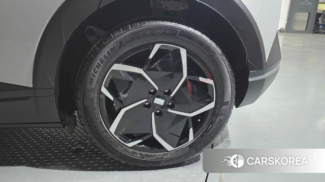 Hyundai Ionic 5 id 4201433 из Кореи 13