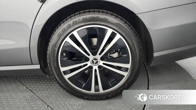Mercedes-Benz E-Class W213 id 4573857 из Кореи 13