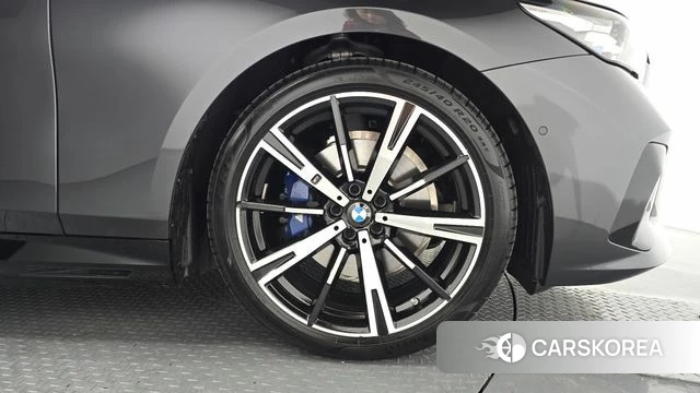 BMW 5 Series (G60) id 4767194 из Кореи 13