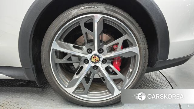 Porsche Taycan id 4591432 из Кореи 13