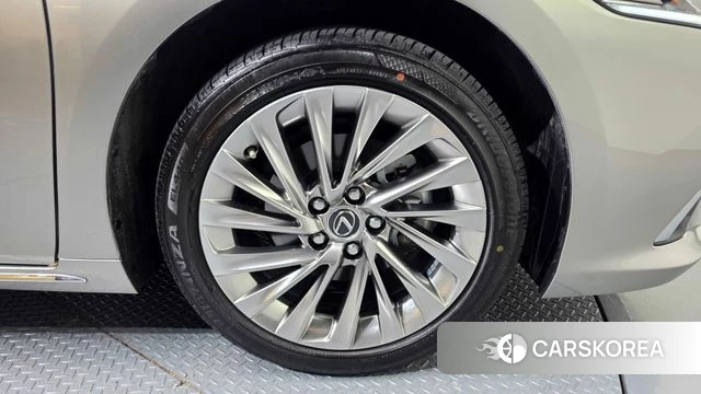 Lexus ES300h 7th generation id 4427157 из Кореи 13