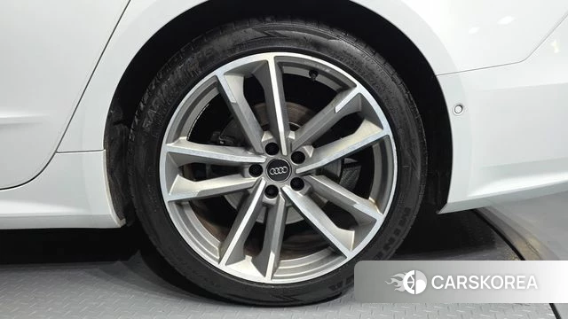 Audi A7 (4K) id 4530146 из Кореи 13