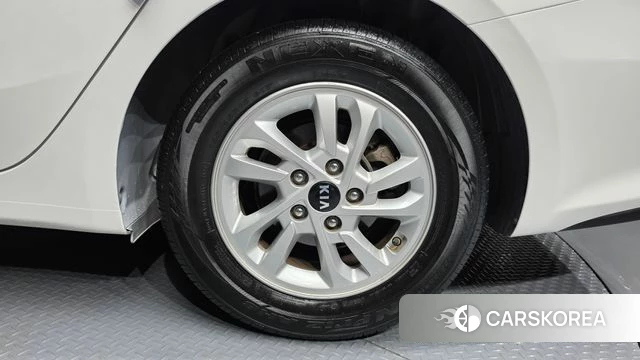 Kia Come New K3 id 4693640 из Кореи 13