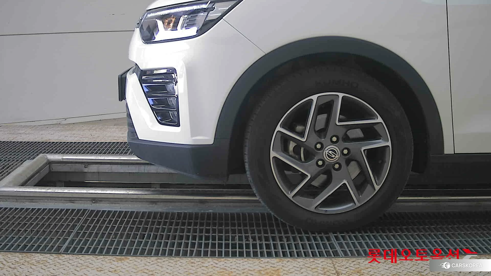 SsangYong Tivoli id 4296944 из Кореи 13