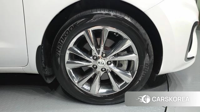 Kia The New Carnival id 4667557 из Кореи 13