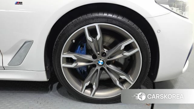 BMW 5 Series (G30) id 4642906 из Кореи 13