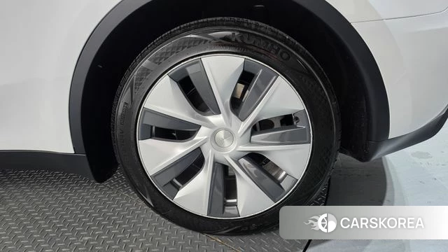 Tesla Model Y id 4744566 из Кореи 13