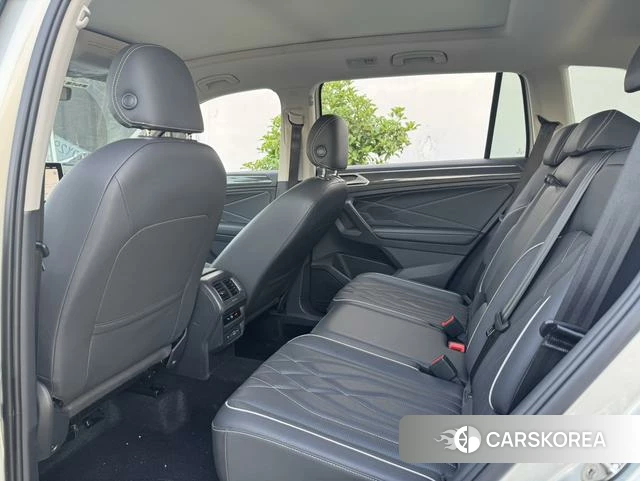 Volkswagen Tiguan L id 4313544 из Китая 13