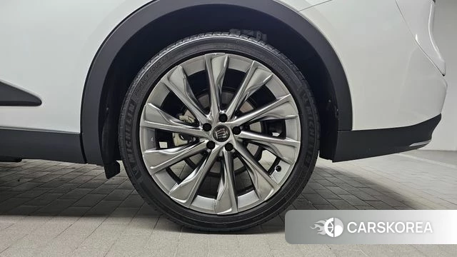 Toyota Crown Crossover id 4342627 из Кореи 13
