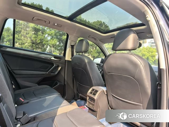 Volkswagen Tiguan L id 4272352 из Китая 13