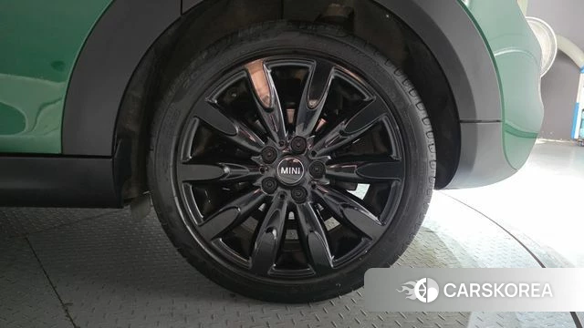 Mini Cooper S id 4689047 из Кореи 13
