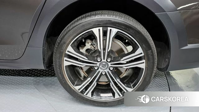 Volvo V90 Cross-Country id 4362381 из Кореи 13
