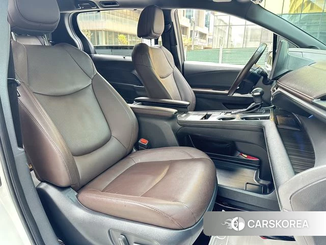Toyota Saina id 4314773 из Китая 13