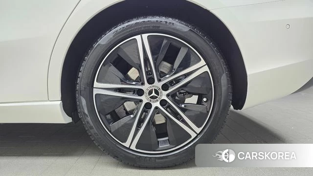Mercedes-Benz A-Class W177 id 4590859 из Кореи 13