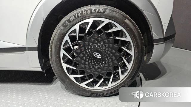 Hyundai Ionic 5 id 4879978 из Кореи 13