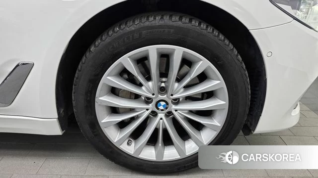 BMW 5 Series (G30) id 4446471 из Кореи 13