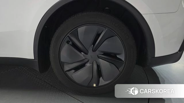 Tesla Model Y id 4773258 из Кореи 13