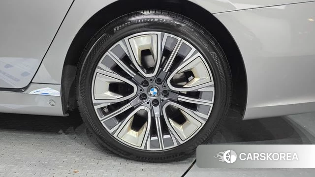 BMW 7 Series (G70) id 4194809 из Кореи 13