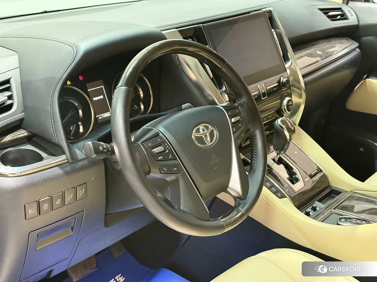 Toyota Elfa id 4452072 из Китая 13