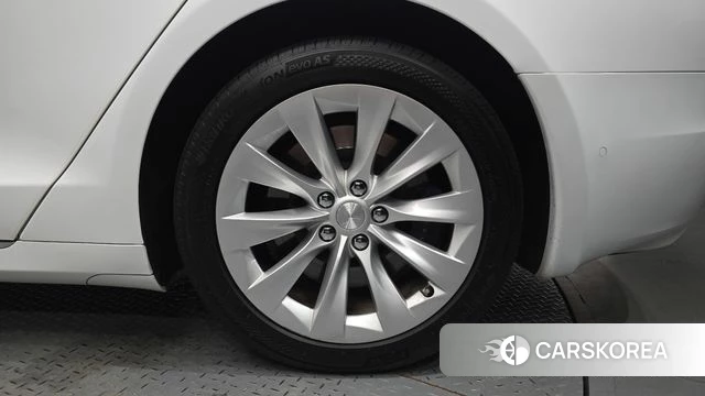 Tesla Model S id 4403255 из Кореи 13