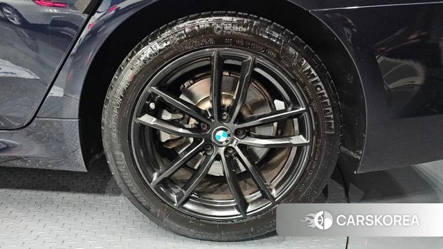 BMW 5 Series (G30) id 4615420 из Кореи 13