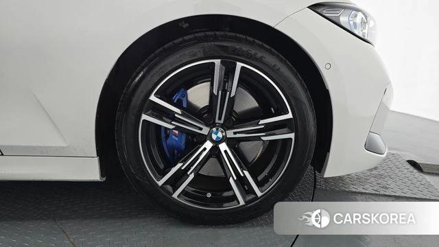 BMW 3 Series (G20) id 4696351 из Кореи 13