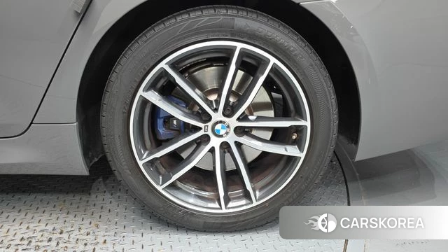 BMW 5 Series (G30) id 4666765 из Кореи 13