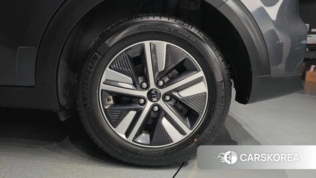 Kia The New Niro id 4268118 из Кореи 13