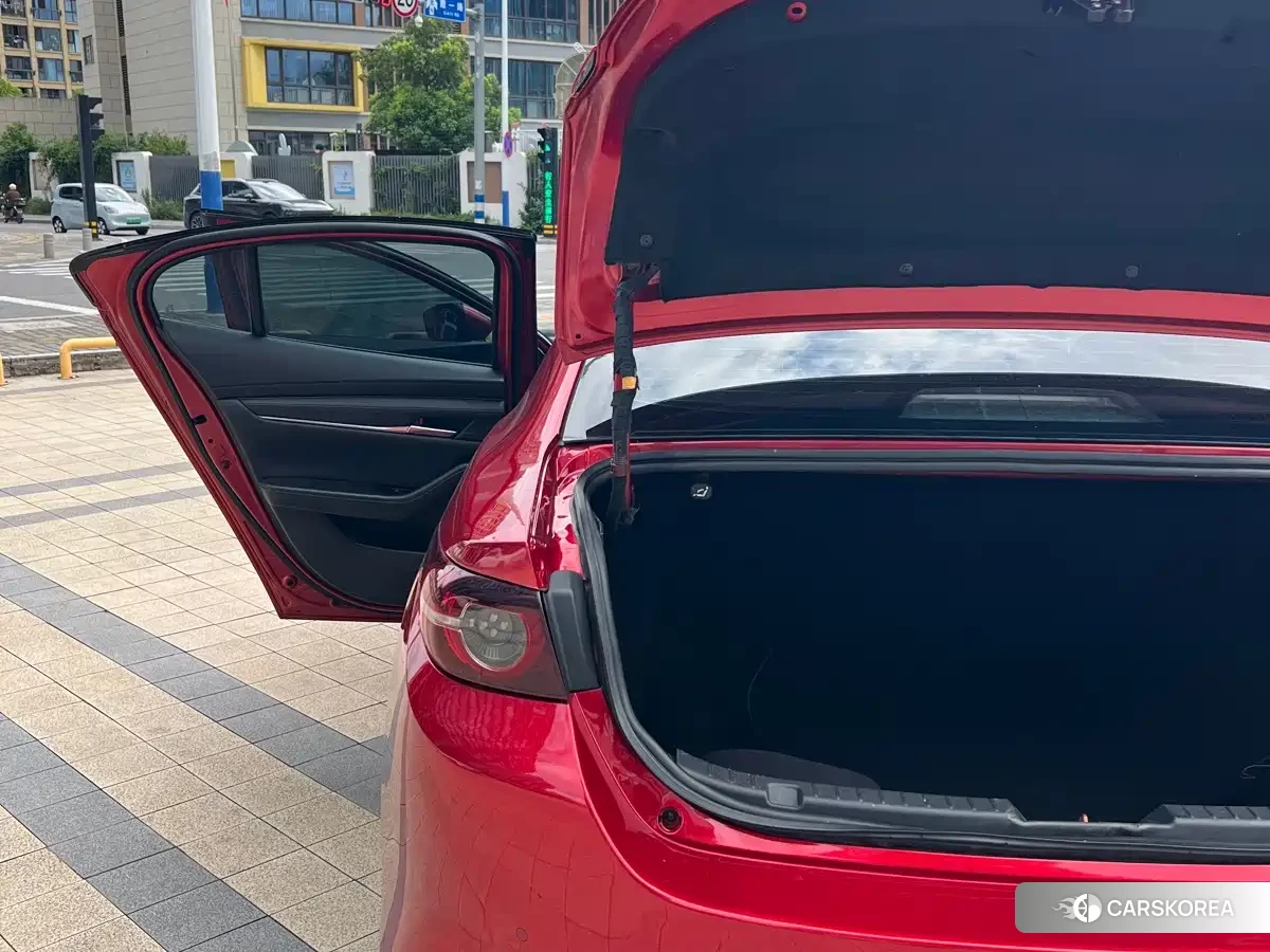 Mazda 3 id 4629558 из Китая 13