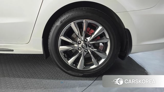 Kia The New Carnival id 4542985 из Кореи 13