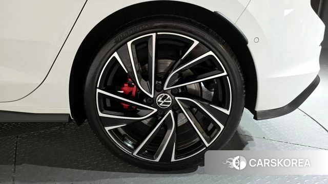 Volkswagen Golf 8th Generation id 4354159 из Кореи 13