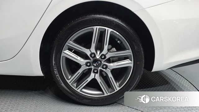 Kia Come New K3 id 4338980 из Кореи 13