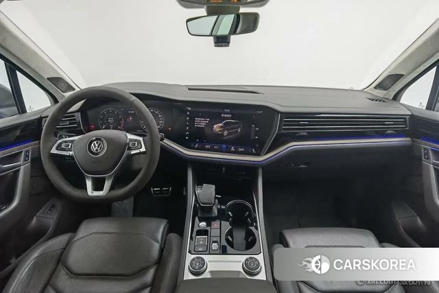 Volkswagen Touareg id 4253584 из Китая 13