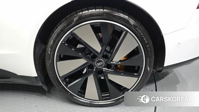 Audi e-Tron GT id 4701993 из Кореи 13