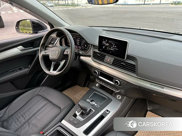 Audi Q5L id 4236312 из Китая 13